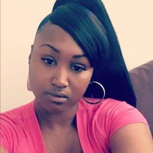 Meet your Posher, Tanikqua